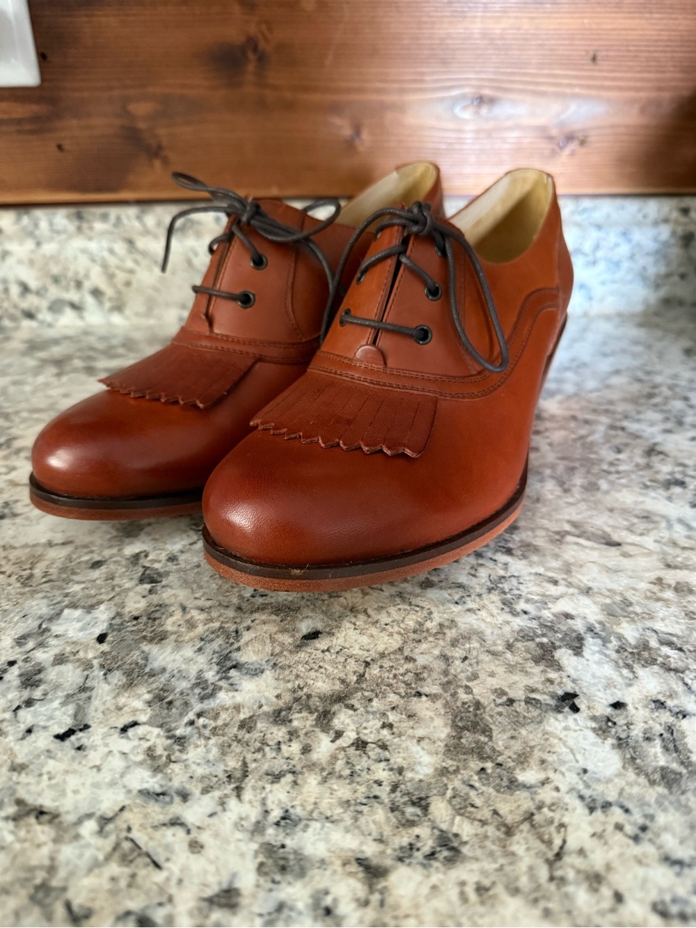 Women’s 9M Wolverine Nesbit 1000 Mile Oxford dark brown